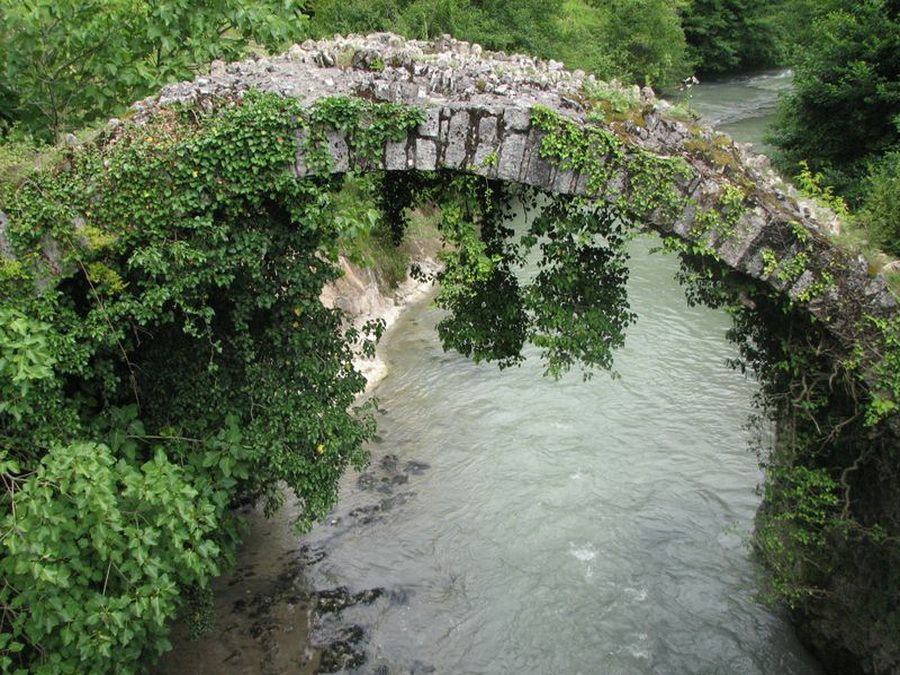 Besletsky-bridge
