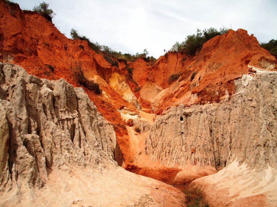 Red-Canion-Vietnam